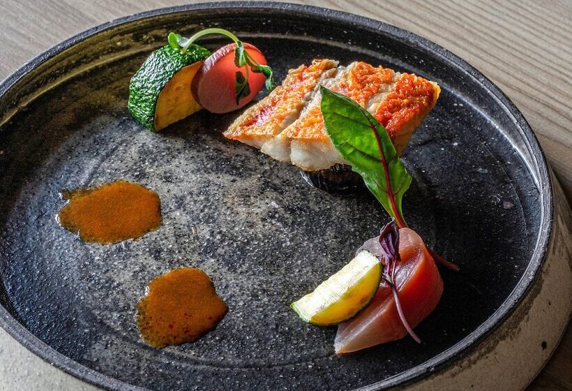 旅館 Urakusatsu Tou