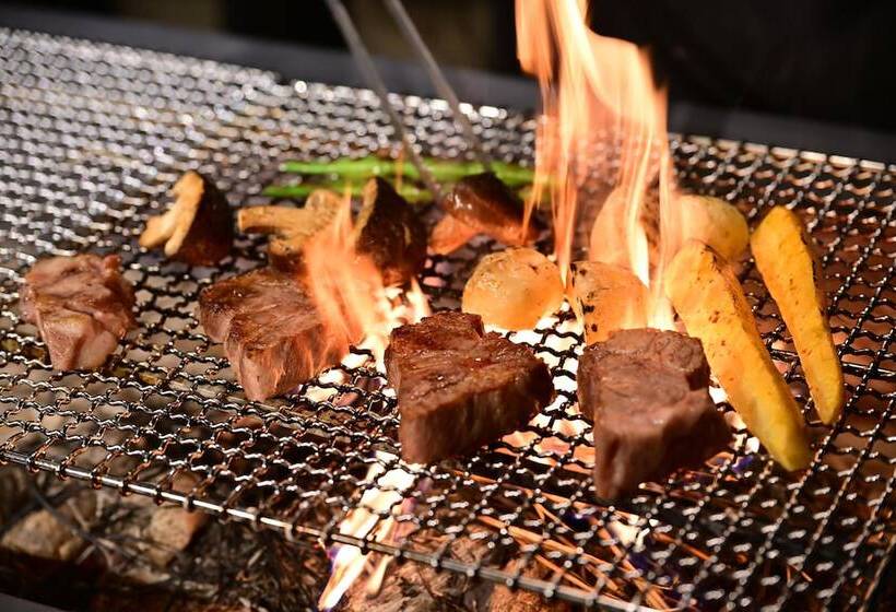 旅館 Urakusatsu Tou