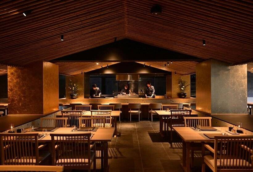 旅館 Urakusatsu Tou