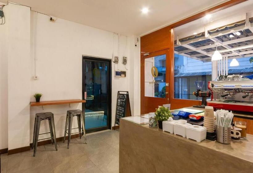 Sans Hotel Suryakencana Bogor