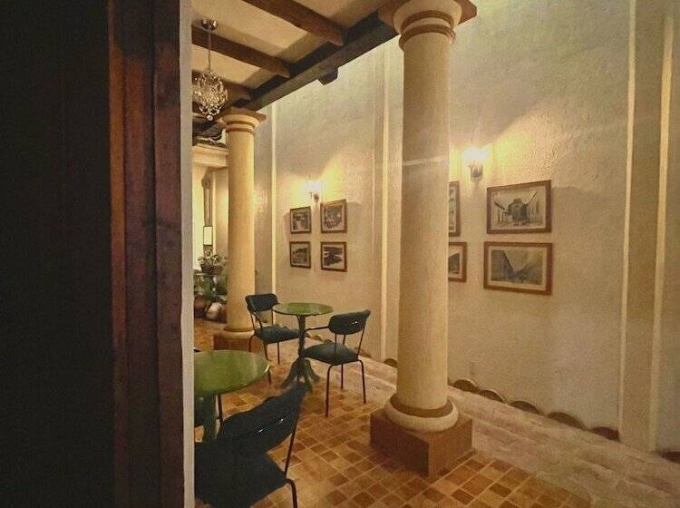 Общежитие Casa San Cristóbal