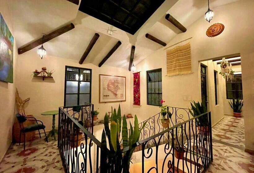 Общежитие Casa San Cristóbal