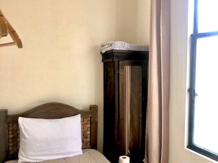 Общежитие Casa San Cristóbal