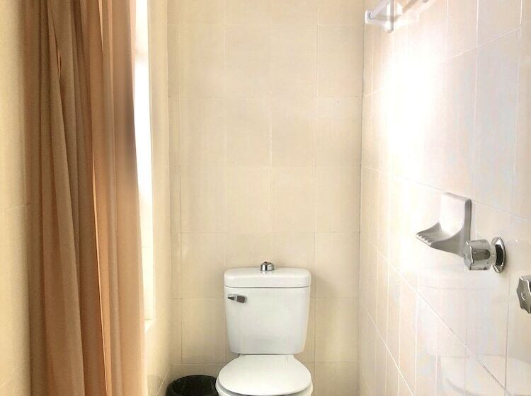 Общежитие Casa San Cristóbal