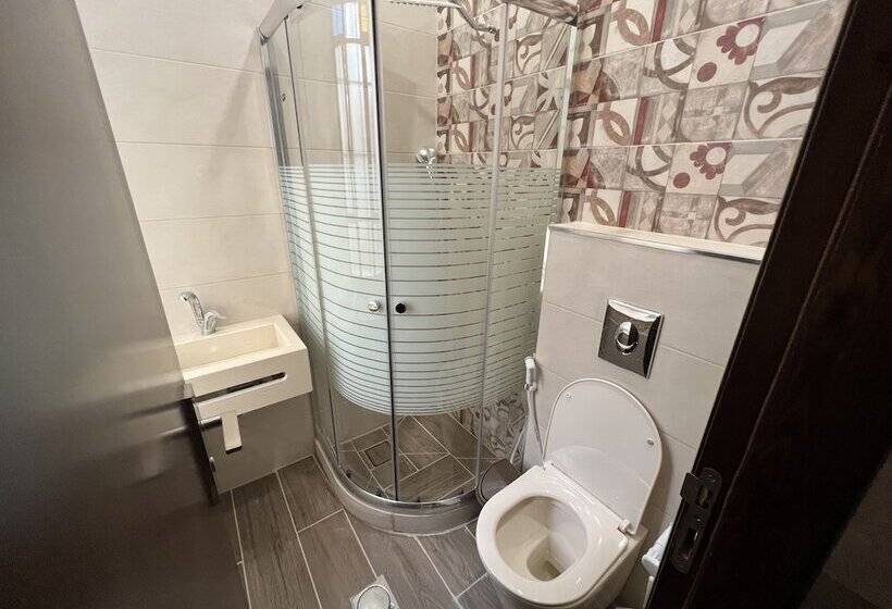 تختخواب و صبحانه Ma An Lil Hayat Boutique