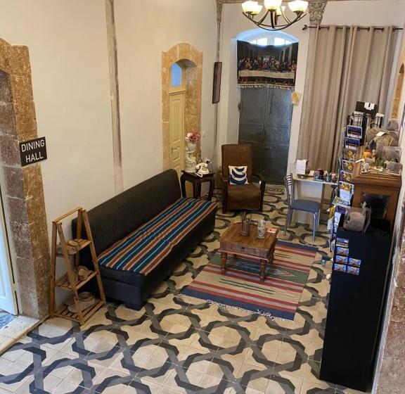 تختخواب و صبحانه Ma An Lil Hayat Boutique