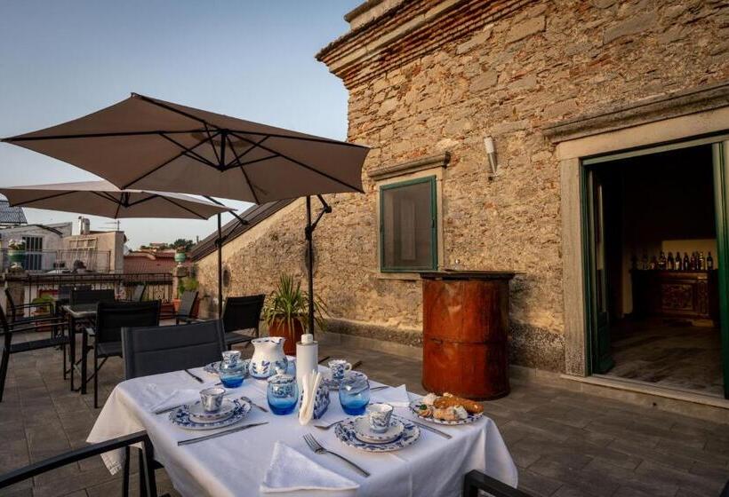 צימר Palazzo Restifa Bnb