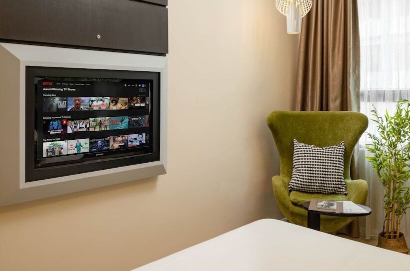 Centrestage Petaling Jaya  Perfect Host