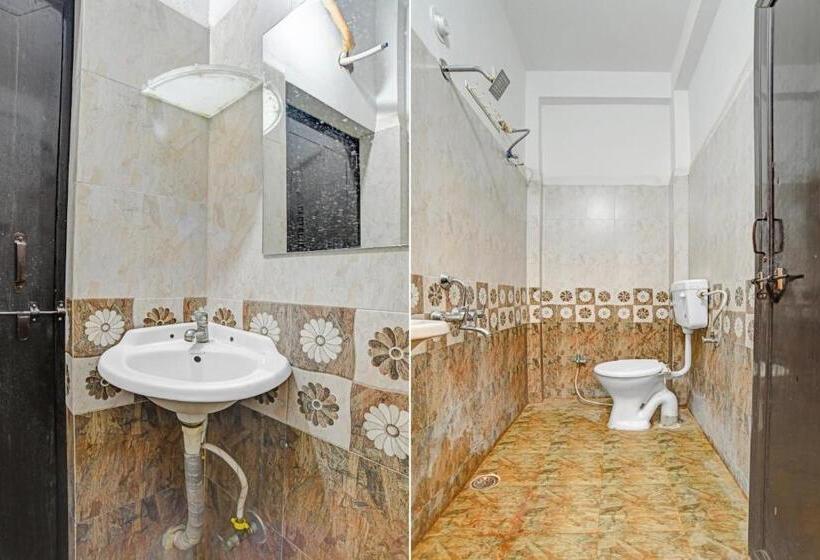 Flagship Hotel Saksham