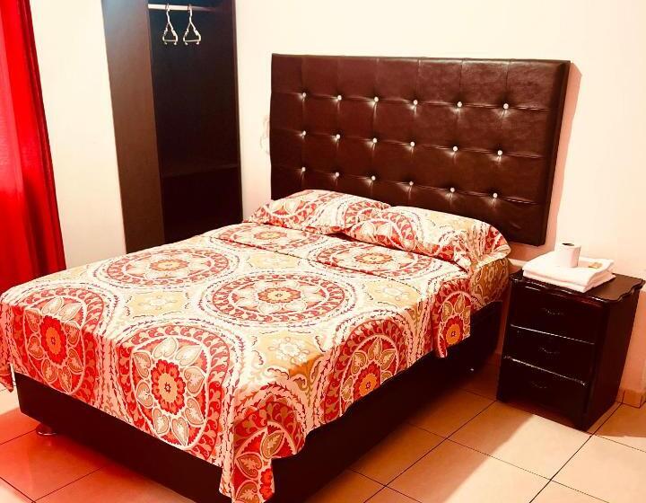 בית מלון כפרי Hospedaje Nápoles