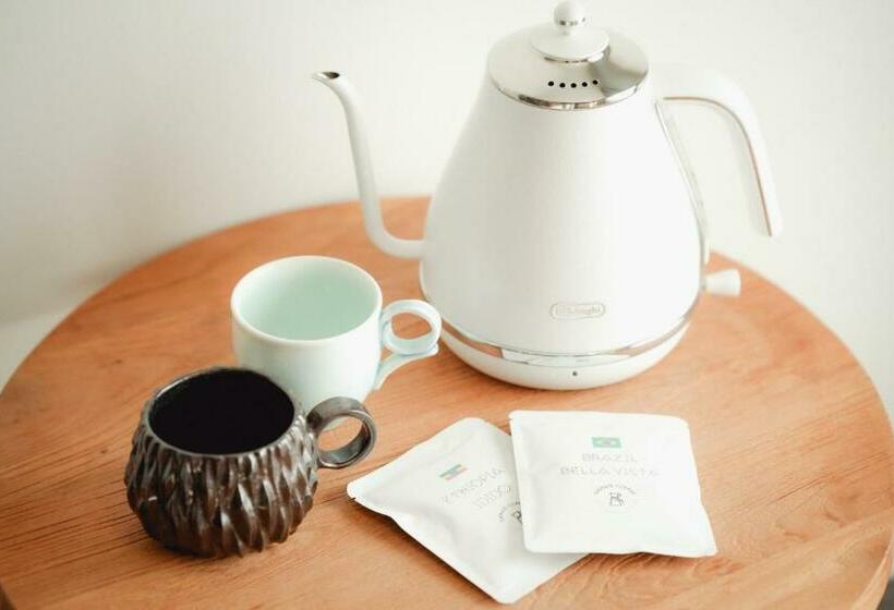 Otel Lazuli Hiroshima  & Lounge  Vacation Stay 85718v