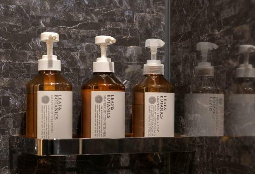 Otel Lazuli Hiroshima  & Lounge  Vacation Stay 85718v