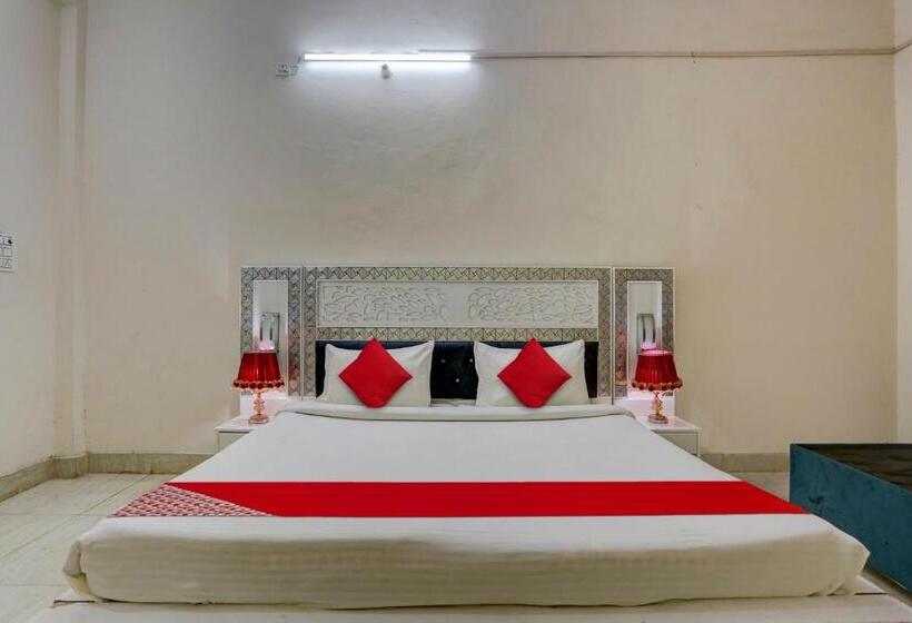 ホテル O Mannat