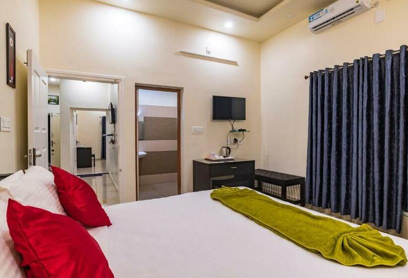 בית מלון כפרי Pine Clough Resort Vagamon