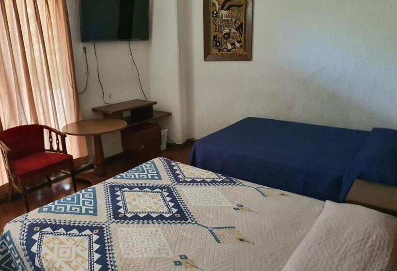 בית מלון כפרי Plaza