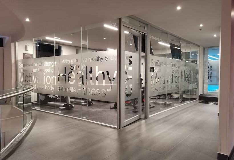 فندق Ramada Encore By Wyndham Guadalajara Aeropuerto