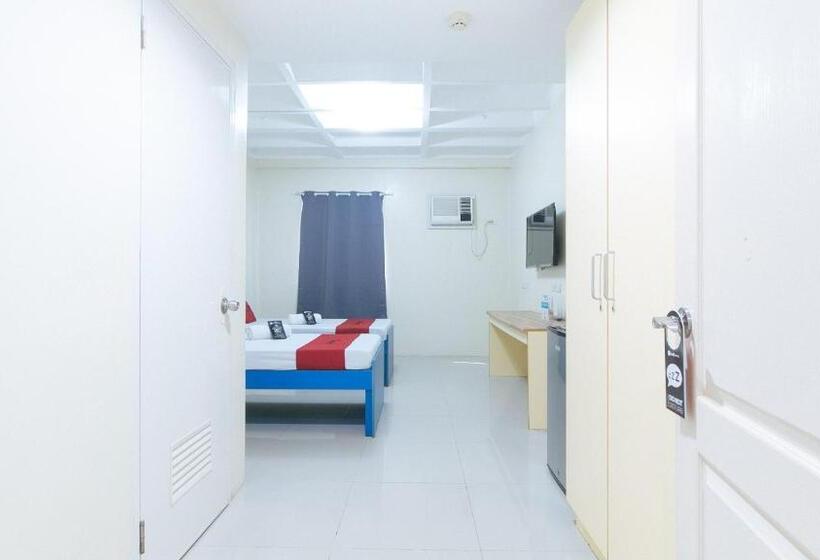هتل Reddoorz @ Insular Square Mandaue City