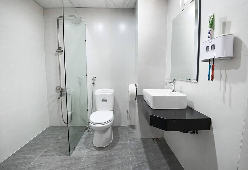 هتل Valentino Homestay