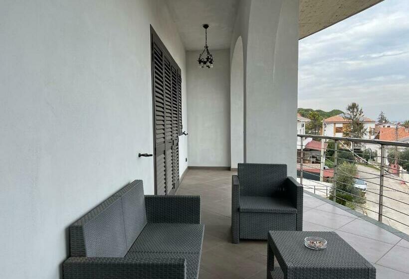 Пансион La Maison