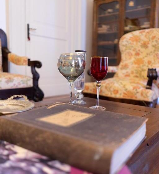 بنسيون Palazzo Scarciglia