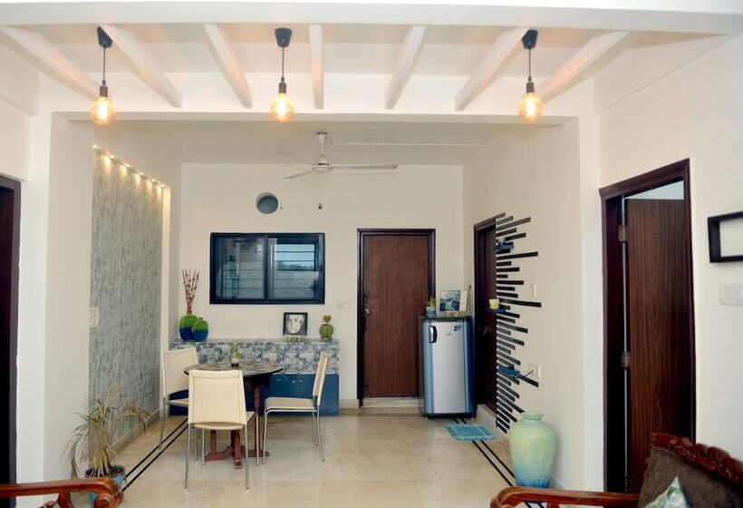 پانسیون Paradise Homestay Civil Lines