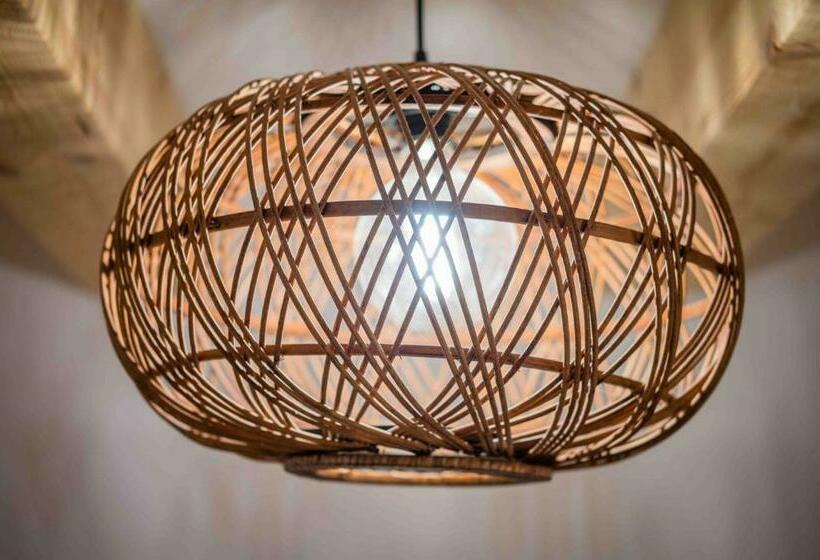 ペンション The Wine