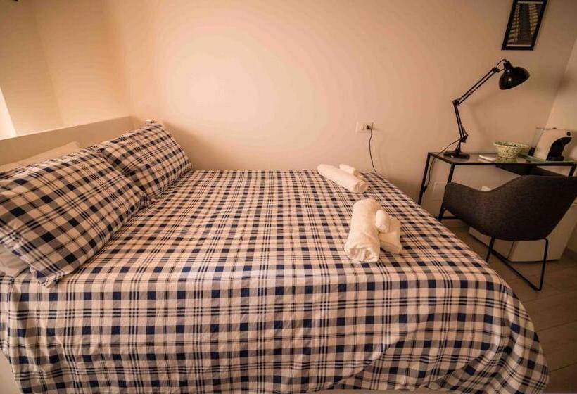 ペンション The Wine