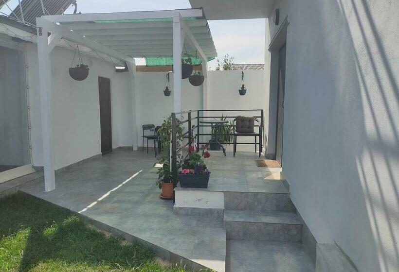 بنسيون Vila La Fernando