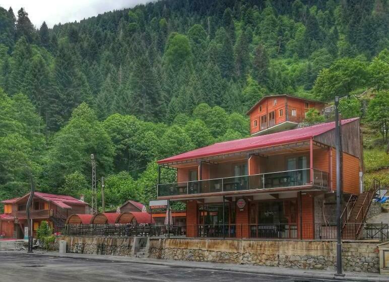 ベッドアンドブレックファースト Ayder Doruk Otel