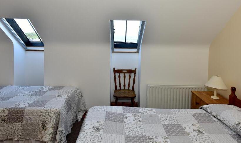 مبيت وإفطار Fishermans Village With Sea Views