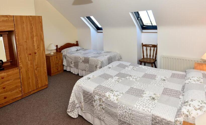 مبيت وإفطار Fishermans Village With Sea Views