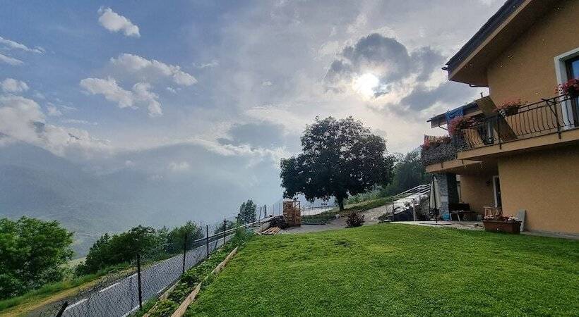 مبيت وإفطار Lo Noyer Et Les Roses