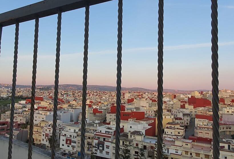 Familiar Luxury Apartment