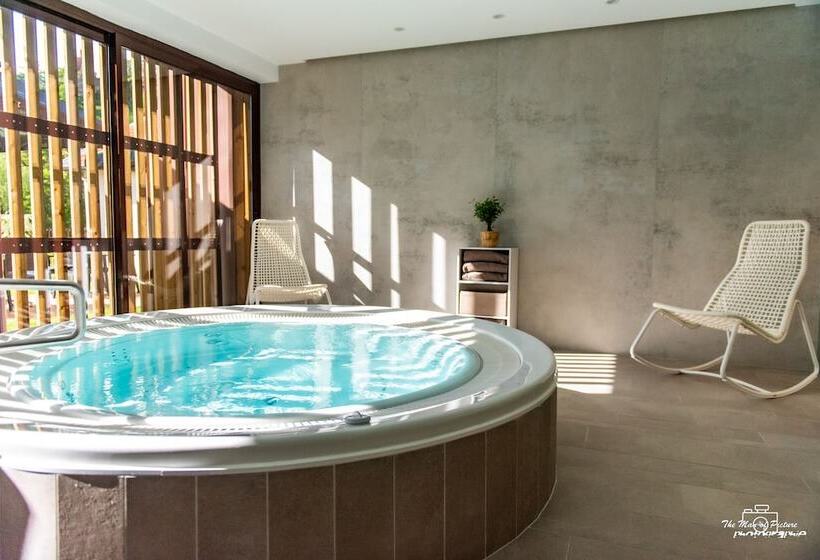 ホテル Logis Hôtel Altitude Et Spa Pierre Percée