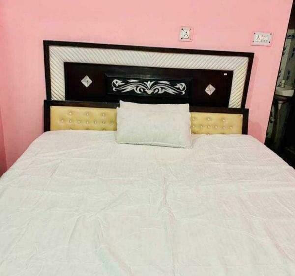 Отель Oyo 90258 Chess