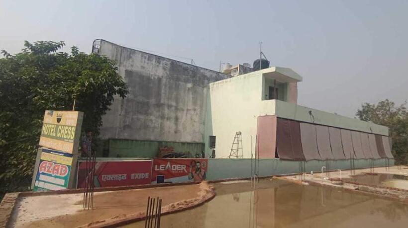 Отель Oyo 90258 Chess