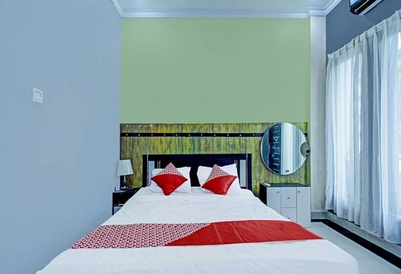 فندق Oyo 91363 Lia Stay Syariah