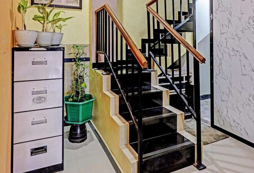 فندق Oyo 91363 Lia Stay Syariah