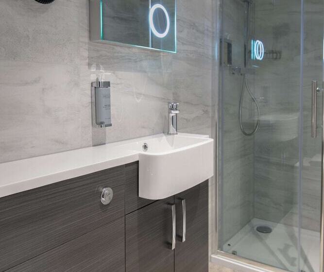 Sadie Best Western Hotel At Luton