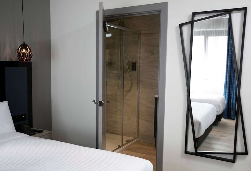 Sadie Best Western Hotel At Luton