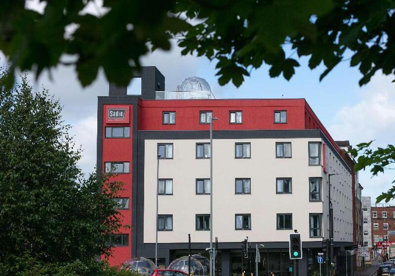 Sadie Best Western Hotel At Luton