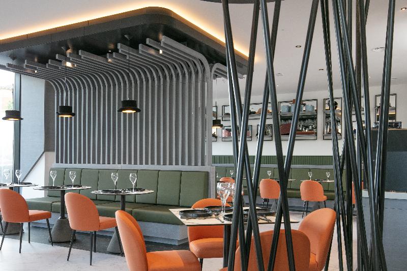 Sadie Best Western Hotel At Luton