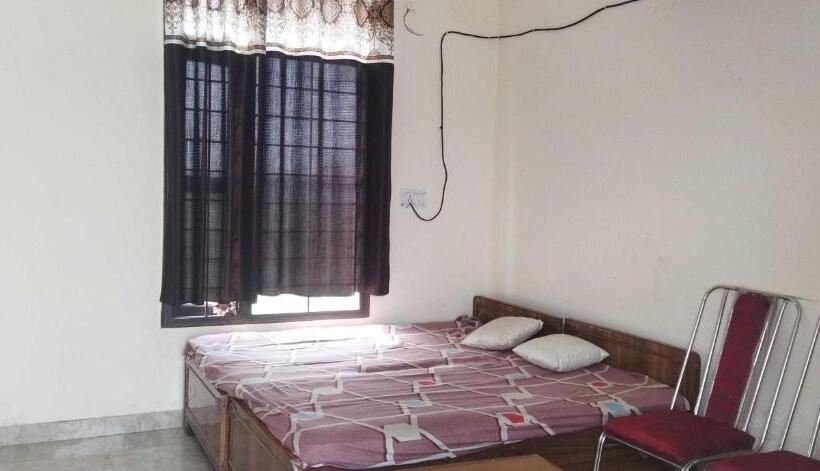 فندق Spot On Prithvi Garden