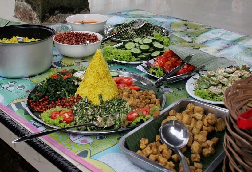 בית מלון כפרי Tanta Escape By Pramana Villas