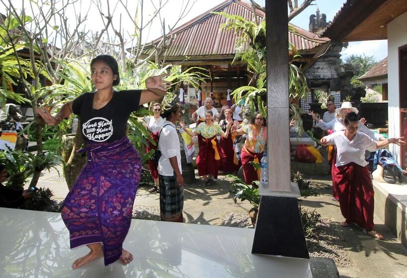 ホテル Tanta Escape By Pramana Villas