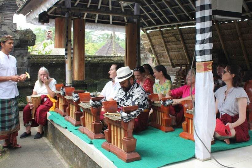 בית מלון כפרי Tanta Escape By Pramana Villas