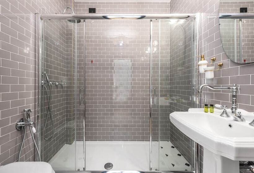 호텔 The Couper Castello