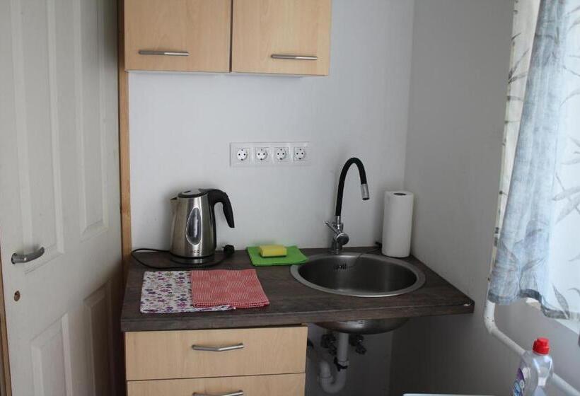 膳宿费 Castellum Apartman