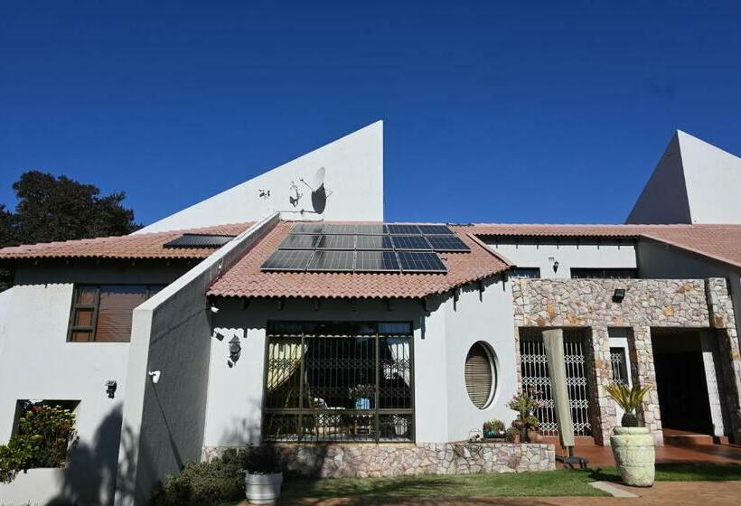 פנסיון Epicure Home Guesthouse