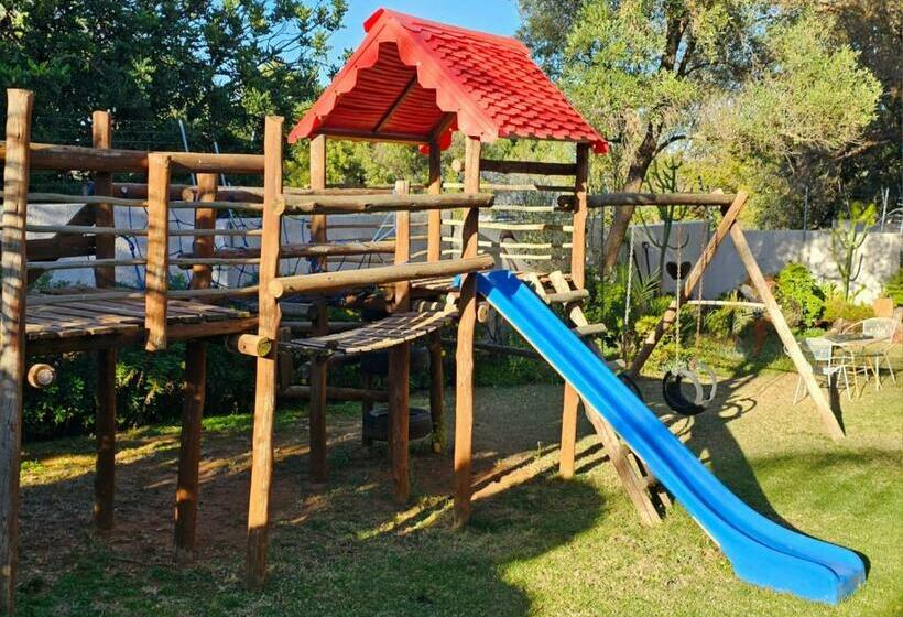 פנסיון Epicure Home Guesthouse